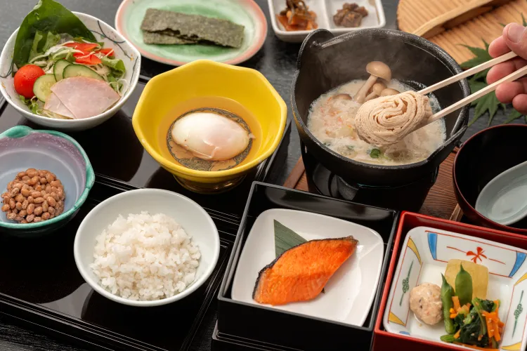 朝食